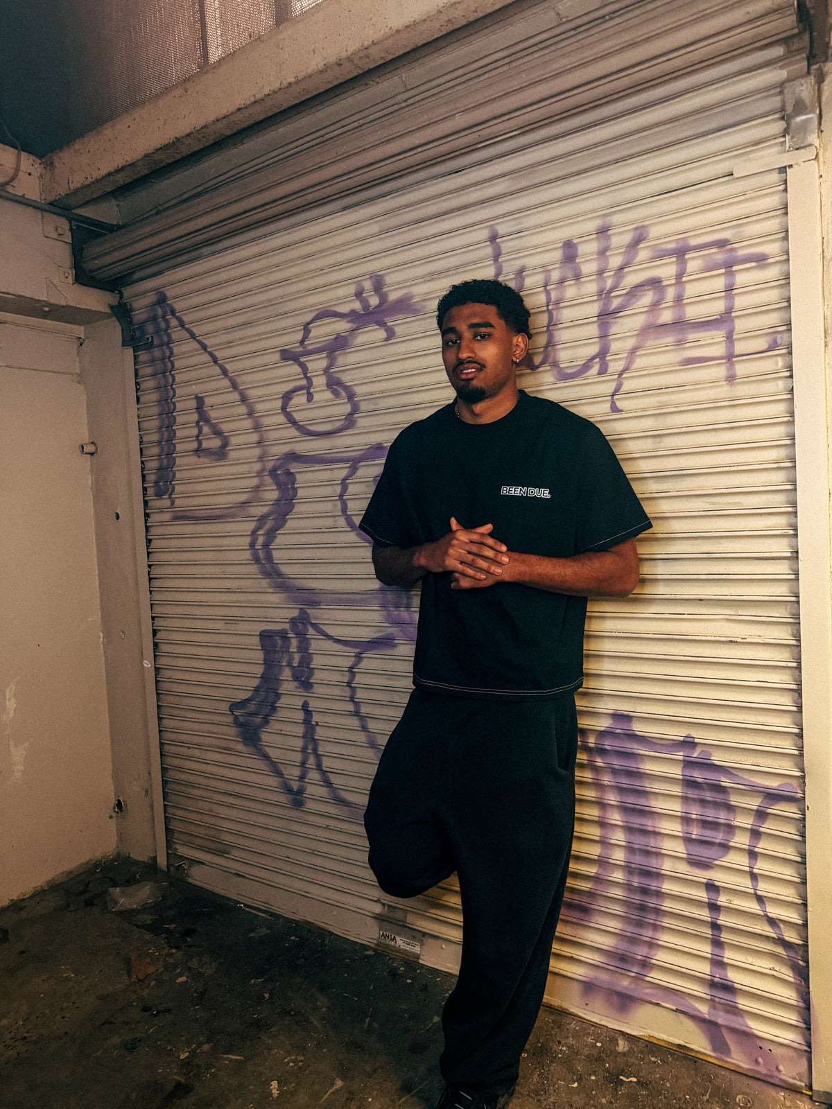 SHI BEEN DUE!! Black Tee
